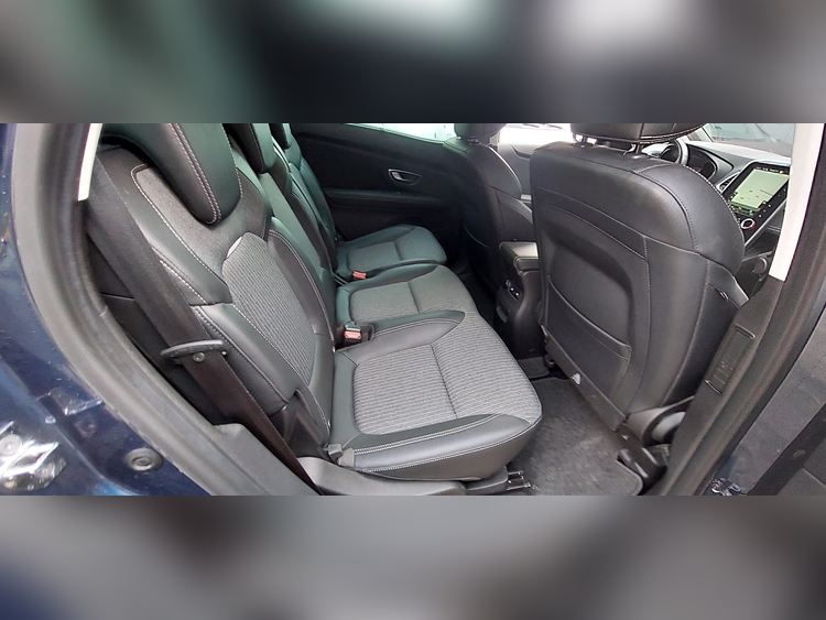 Renault Scenic 1.3 TCE 140CV foto 11